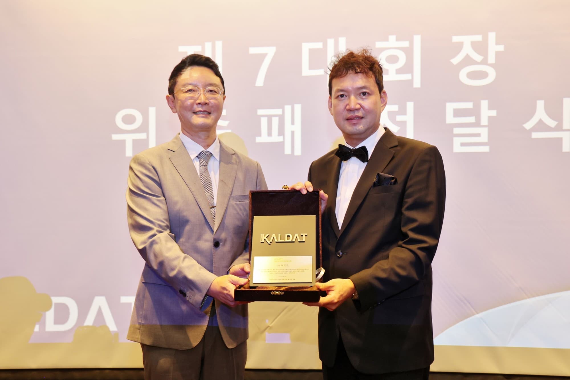 평택 여드름 치료, 진단 없는 압출 반복이 위험한 이유